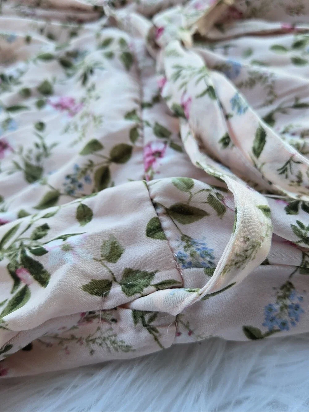 NWT - Francesca's Collections - Pink Floral Wrap Dress - Size Medium